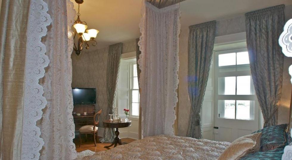 Bed and Breakfast Maplehurst Manor Brockville Zimmer foto