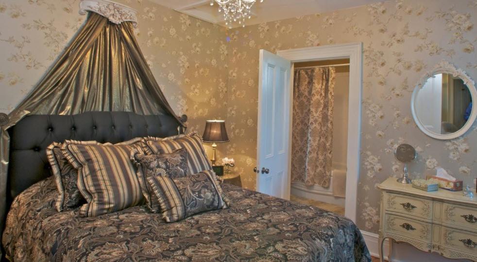 Bed and Breakfast Maplehurst Manor Brockville Zimmer foto